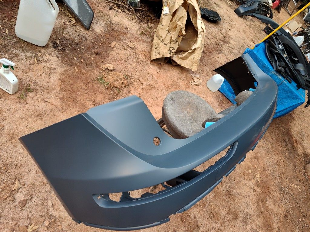 Brand New OEM Rear Bumper For 2009 To 2017 Audi Q5