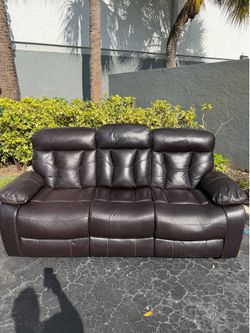 Beautiful brown red wine leather sofa couch recliner sectional 3 seater modern contemporary living room