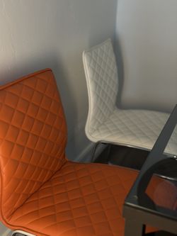 Modern dining chairs — like new!