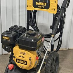 DeWalt 3400 PSI Gas Pressure Washer – Commercial / Professional