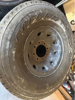 8 Lug Wheels & Tires