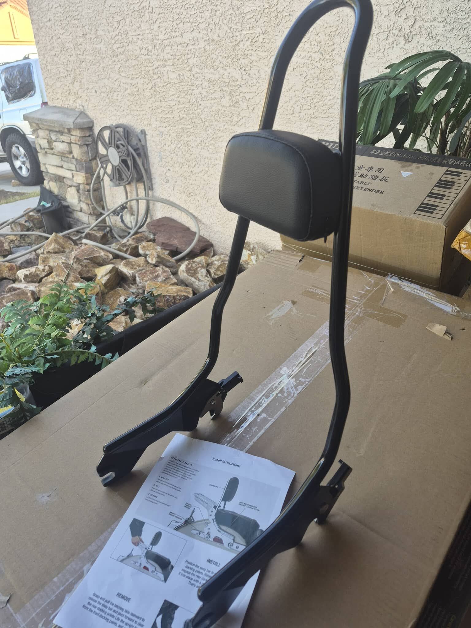 (3 for 1 ) **Harley Davidson Sassy bar + Original Harley Davidson Seat + Helmet**