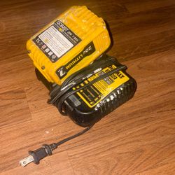 Dewalt Charger W/battery 