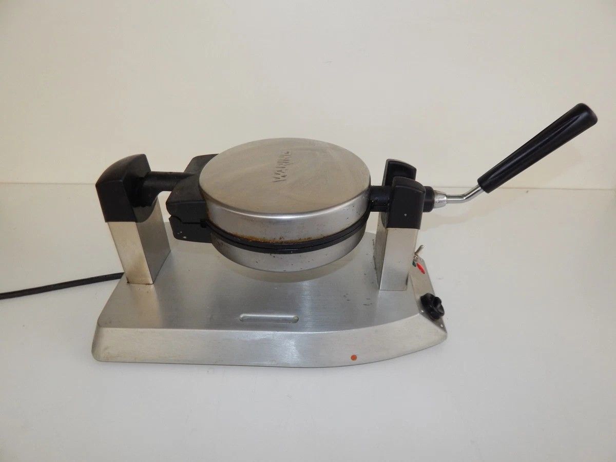 Waring Pro Professional Belgian Waffle Maker WMK300.