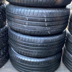 245/50R18 Marca Pirelli En Perfectas Condiciónes De Vida