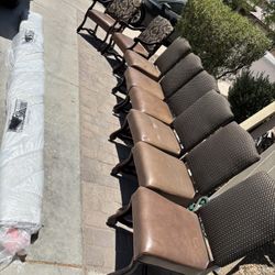  Chairs 