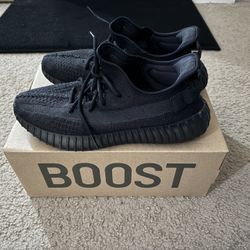 Yeezy 350s Onyx Black Box Included