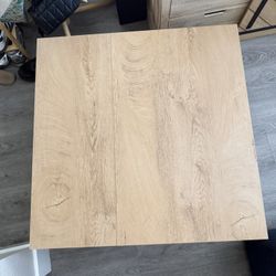 31.5” Lift top Coffee Table with block base 