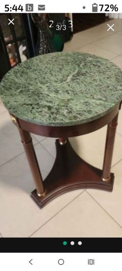 Mid century marble top side table in great condition