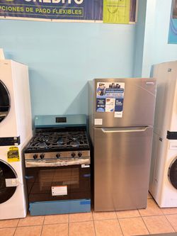 Frigidaire 2 Piece Appliance Package Refrigerator & Range