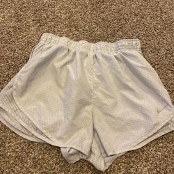 Nike Shorts-Size L