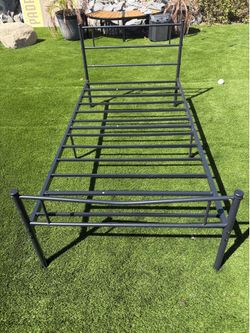 Twin bed frame