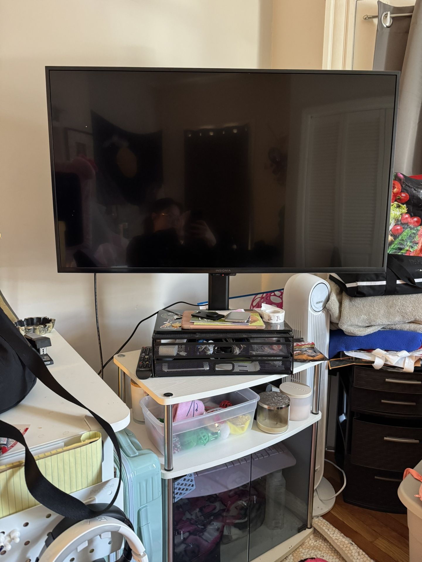 43” Insignia Smart TV + TV Stand ($300+ Value)