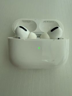 Apple AirPods Pro 1st Gen