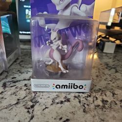 MewTwo Amiibo