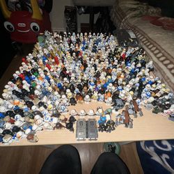 Star Wars Mini Fig Lot looking for Lego Batman figs willing to trade