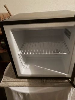 Edgestar compact fridge/freezer