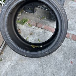 20inch Tire 275/35zr20
