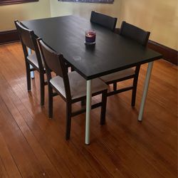 Dinning Table For $ 250 
