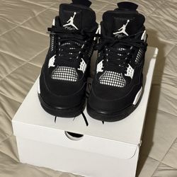 Jordan 4 White Thunder 