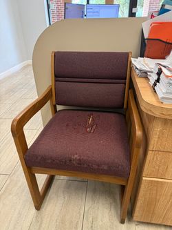 Free Waiting Room Chairs (8)