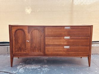 Mid Century Basic Witz Credenza