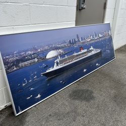 Large Queen Mary Picture