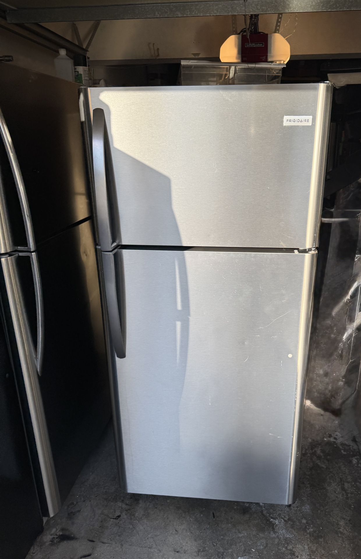 Frigidaire Refrigerator 