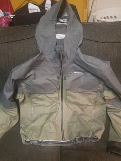 Men's Patagonia SST fishing jacket for Sale in Spanaway, WA