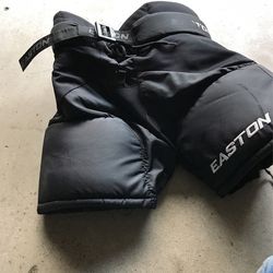 Easton Youth Ice Hockey Gurtal.