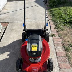 Toro 60v 22”cordless Mower 