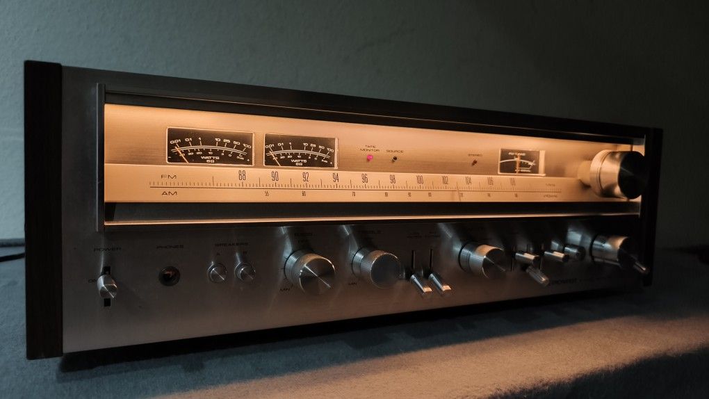 Pioneer SX -780 Receiver. New Power Packs