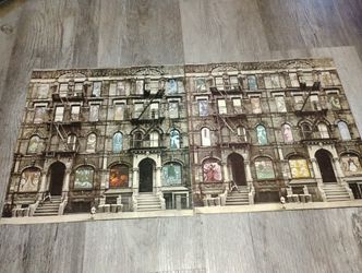 LED Zeppelin 
1975
Physical Graffiti 
2 Vinyl Set
SS2-200