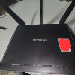 Nighthawk AC2300 R700p Netgear Router