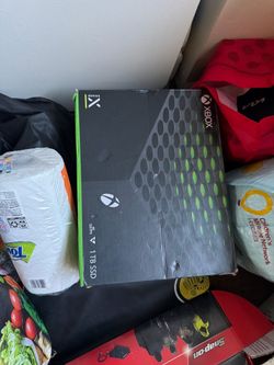 Xbox Series X/S With Official Xbox Headset