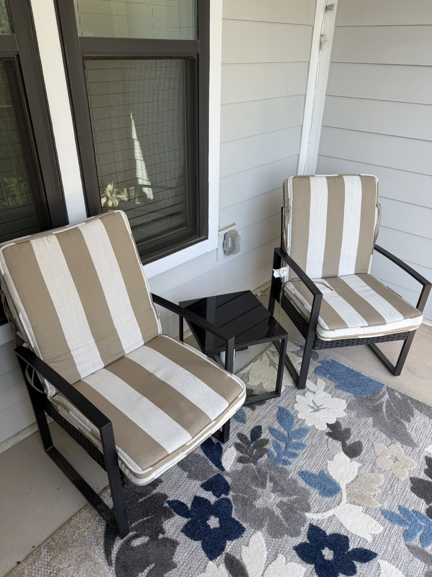 Patio Set With Cushions