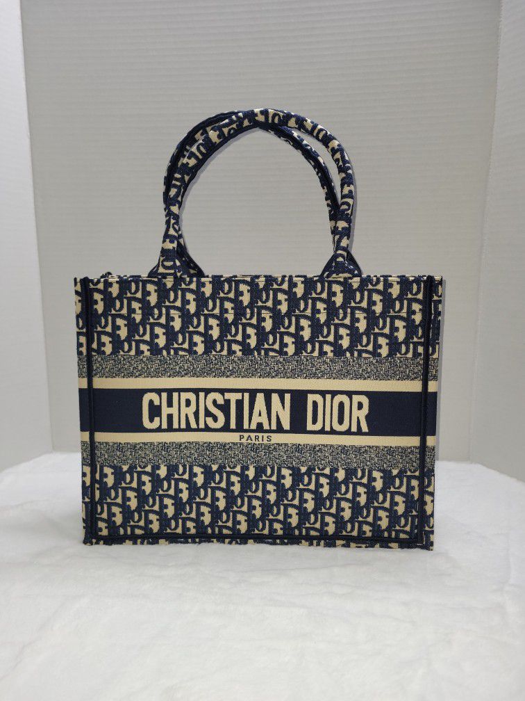Read The Description-Custom Original Dior Paper Tote Bag ( Read the  description) for Sale in Boynton Beach, FL - OfferUp
