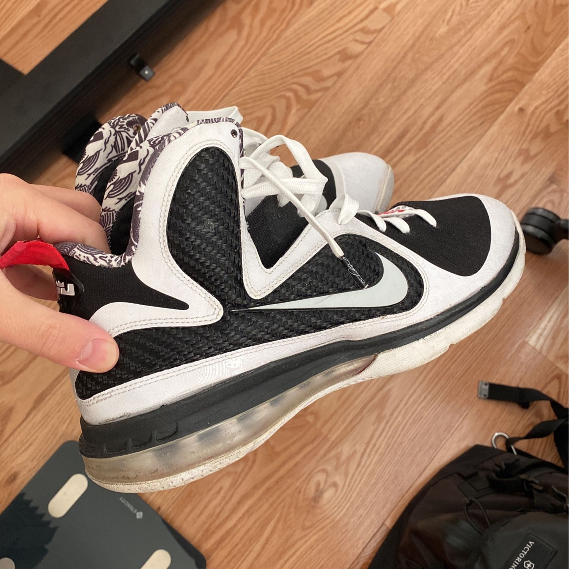 Lebron 9 Free Gum Size 11