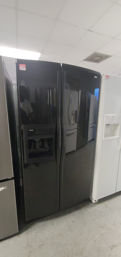 Kenmore Side-by-Side Fridge – Black, Ice & Water Dispenser