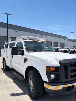 2008 Ford F350 Regular Cab · XL Knapheide utility/truck body