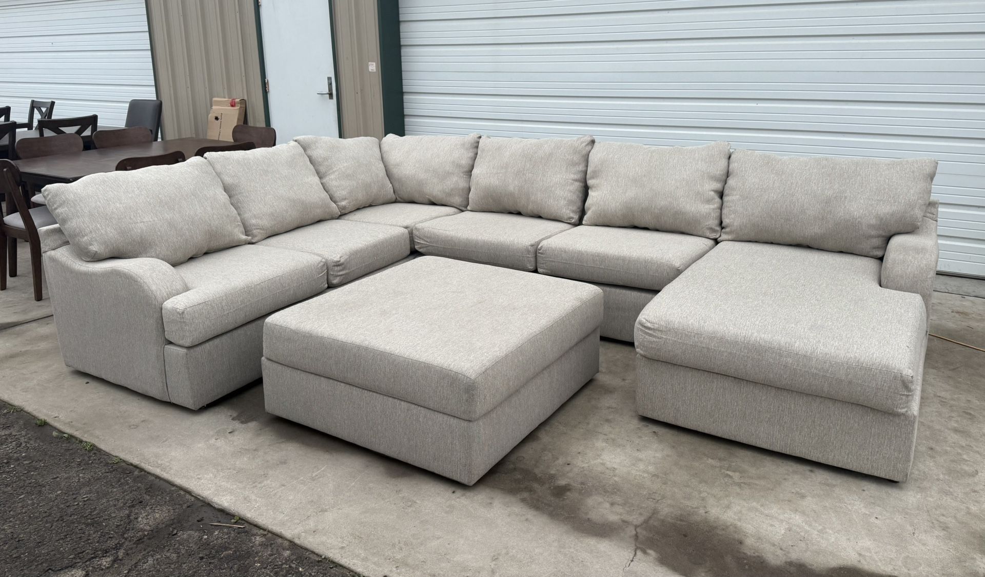 3 PIECE FABRIC SECTIONAL WITH CHAISE