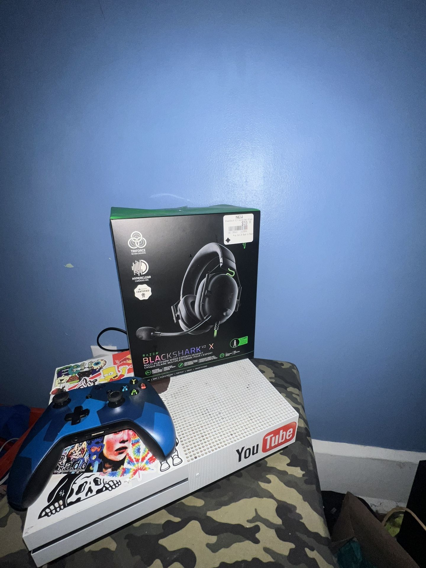 Xbox One S w/ controller and headset