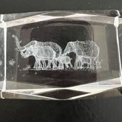 Vintage 3D Laser Engraved Elephants  Crystal Glass Cube Paperweight In great condition  Approx 2” x 3”