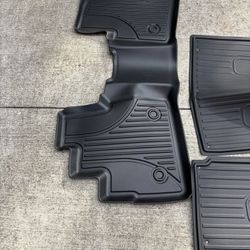 NEW Rubber floor mats For 2021-2025 Nissan Rogue 