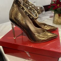Guess heels