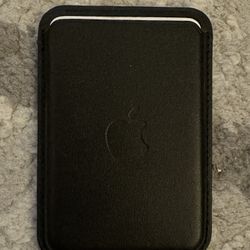 Apple iPhone Wallet with MagSafe