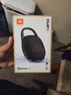 JBL Clip 5 Portable Bluetooth Speaker