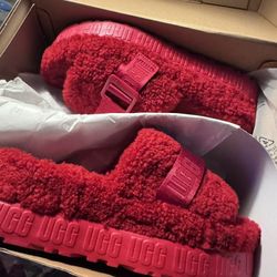 UGG Slides