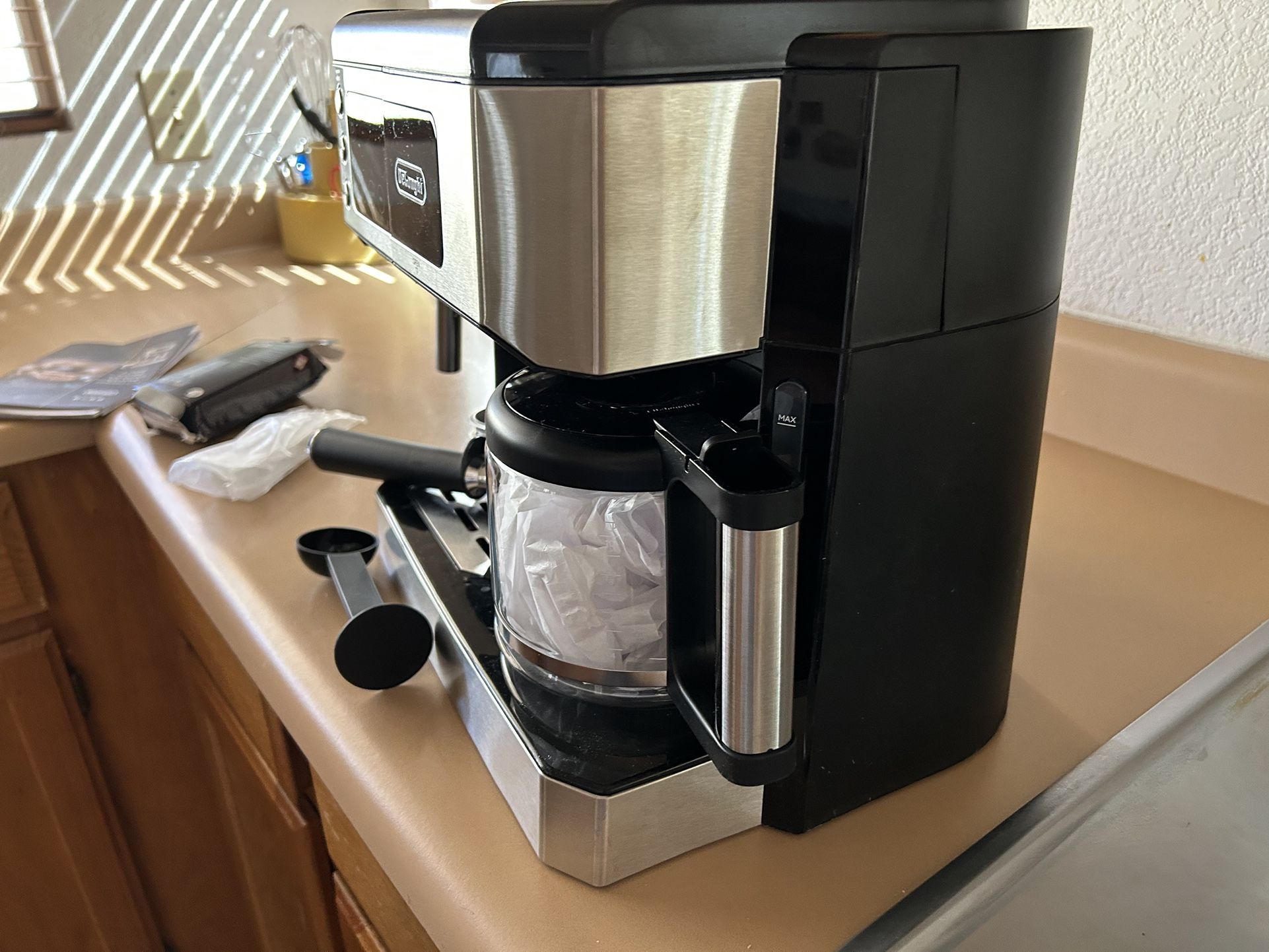 Brand new , In Box De'Longhi. All In One Coffee Machine for Sale in  Burbank, CA - OfferUp