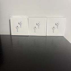 AUTHENTIC Apple AirPods Bundle – 3 Pairs – Retail $450+ – My Price $200 – Brand New